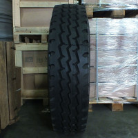 Шина R20 12,00 20нс HS268 156/153K с камерой и  об...